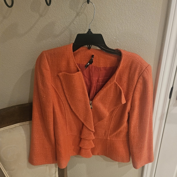 Tahari Orange Blazer in linen size 6 - Picture 2 of 4